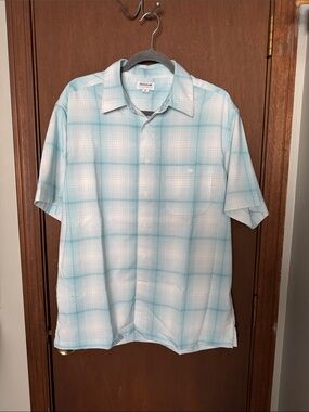 Haggar Blue and White Short Sleeve Plaid Button-Down Shirt